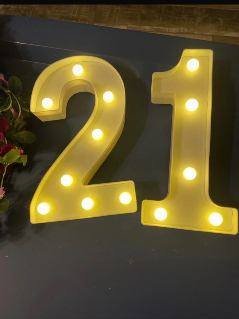 LED Marquee Number 21 Sign - Yellow